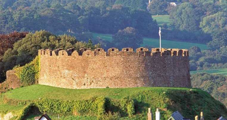 Castles, History & Heritage