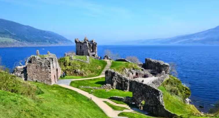 Day Trip to the Scottish Highlands or Loch Ness