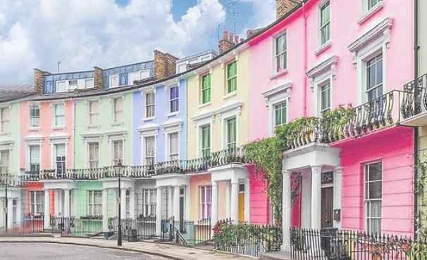 Notting Hill – Colorful & Instagram Famous