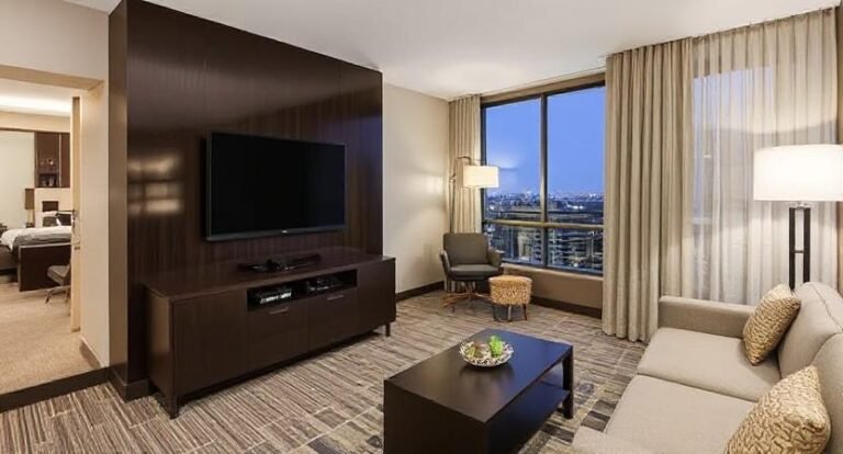 Hyatt Place – San Antonio (Budget Friendly)