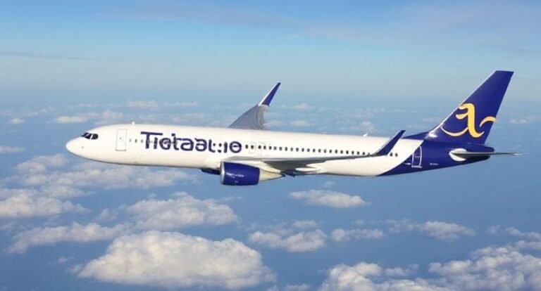 Air Transat – Best Leisure Airline