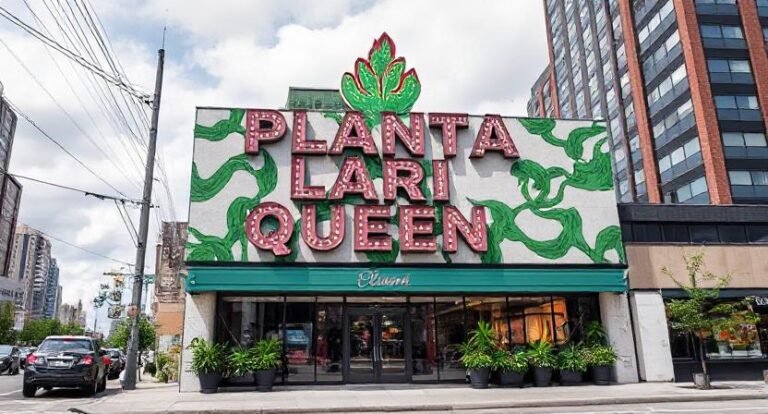 Planta Queen – Toronto, Ontario