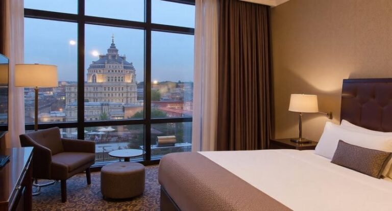 Ambassadori Tbilisi Hotel – Stylish Luxury Near the Old Town