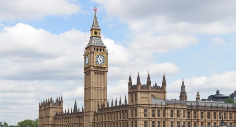 Big Ben & Houses of Parliament (Westminster)