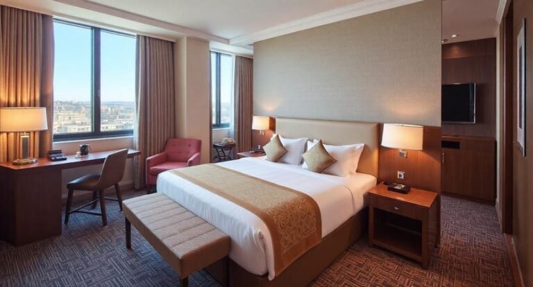 Wyndham Grand Tbilisi – Newer, Modern, and Very Comfortable