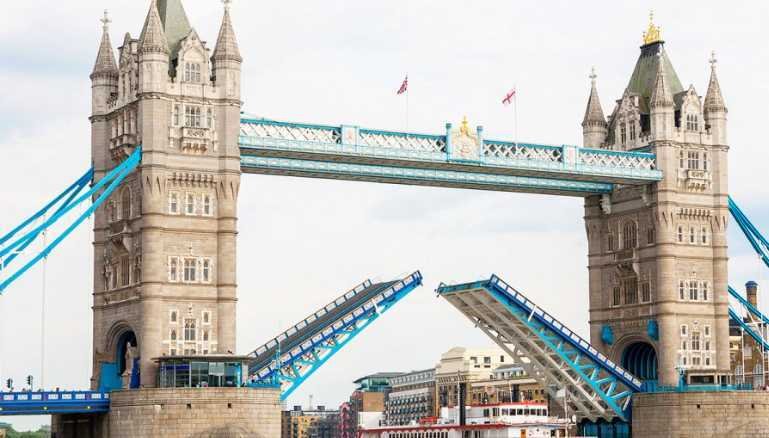 Tower Bridge