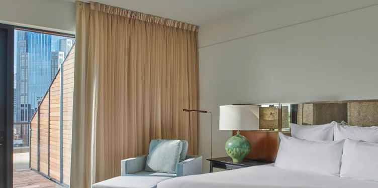 21c Museum Hotel Nashville – Boutique Stay for Art Lovers