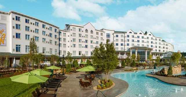 Dollywood’s DreamMore Resort and Spa – Best Family Resort Near the Smokies