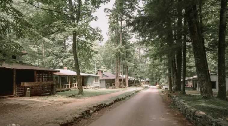 Elkmont – Abandoned Town with an Unusual Charm