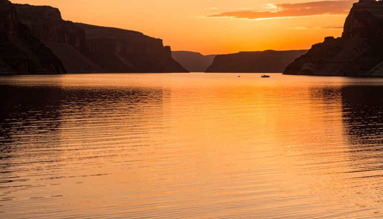 Lake Powell – The Most Cinematic Sunset in Arizona