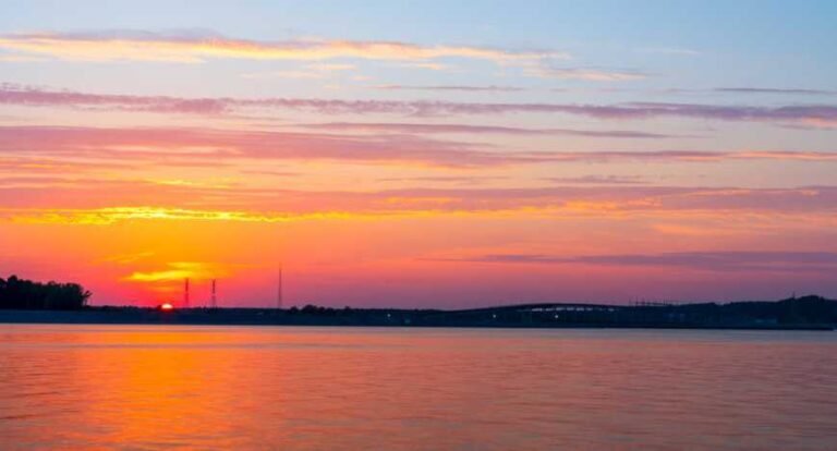 Lakeside Sunsets in Tennessee