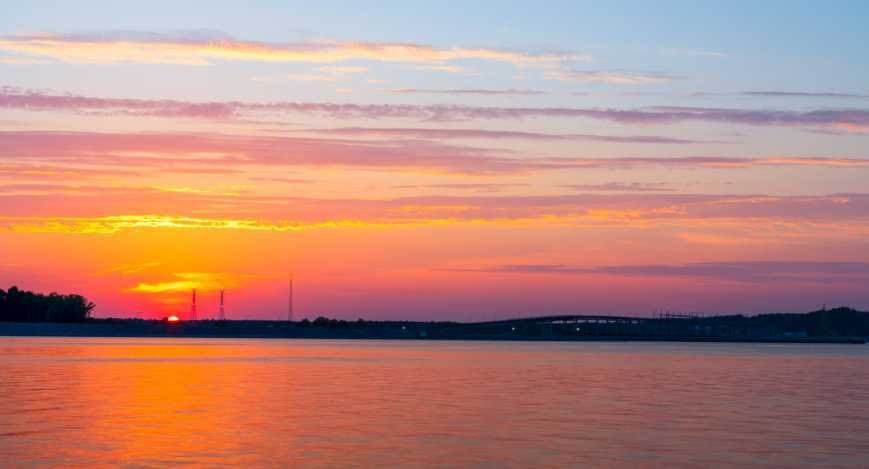 Lakeside Sunsets in Tennessee