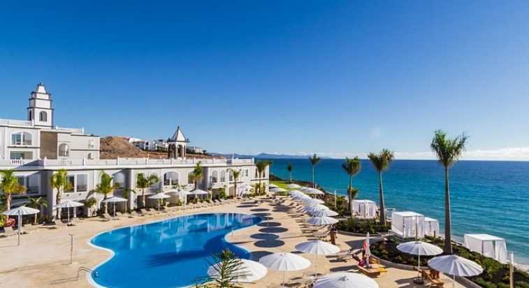 Royal Palms Resort and Spa – Best Romantic Luxury Stay