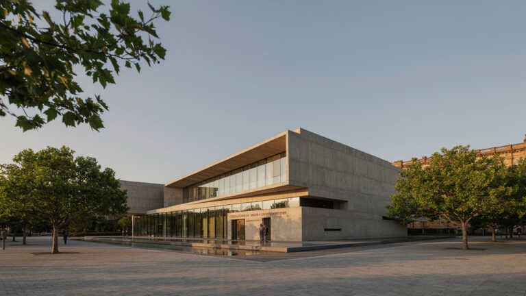 Chau Chak Wing Museum
