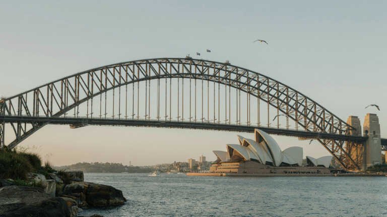 Milsons Point – Close Up Harbour Bridge and Opera House Views